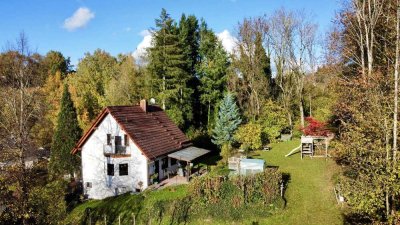 Familienparadies am Orts- und Waldrand