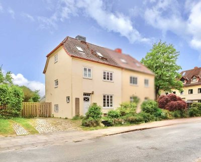 Stilvolles Familiendomizil mit viel Charme in der Steenkampsiedlung