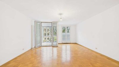 HEGERICH: Gemütliche 2-Zimmer-Wohnung mit Blick ins Grüne in Top-Lage nahe Olympiapark