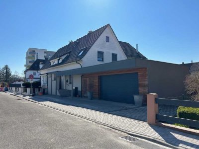 Großzügiges Wohnhaus als Doppelhaushälfte in Kehl