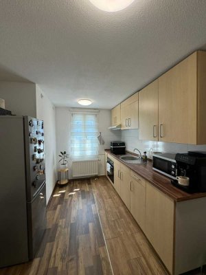 1-Zimmer-Dachgeschosswohnung direkt am Schlosspark