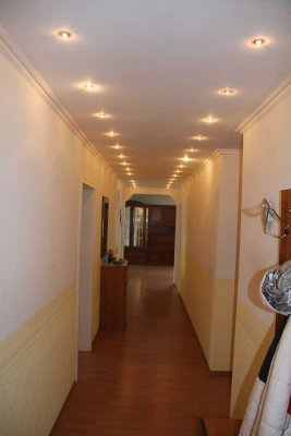Moderne 3-Zimmer-Wohnung in gepflegtem Mehrfamilienhaus gerne an die Jobcenter KundInnen