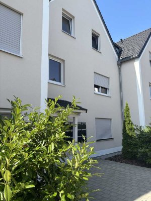 Wunderschöne 3 ZKB mit Balkon in ruhiger Lage