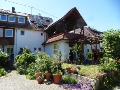 Reiheneckhaus mit Anbau und Dachterrasse