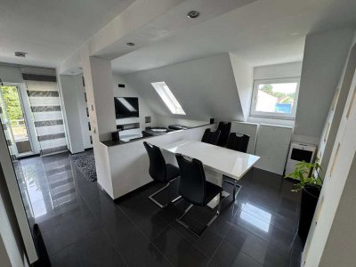 Exklusive Maisonette über zwei Ebenen: voll möbliert, modern ausgestattet und ruhig gelegen