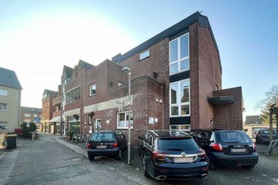 Charmante 2-Zimmer-Dachgeschosswohnung mit Potenzial – inklusive Einbauküche & Abstellraum