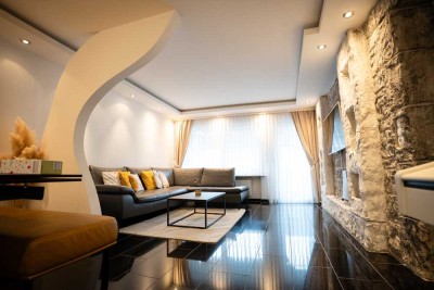 Sonnige, modernisierte 3-Zimmer-Wohnung mit Balkon & Garage in Nürtingen