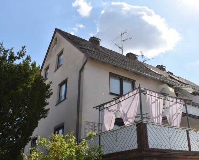 Viel Wohnraum und modernes Wohnambiente: Charmante Doppelhaushälfte