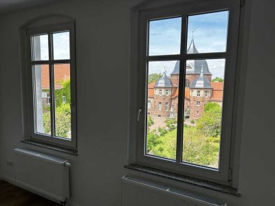 Stilvoll modernisierte 2-Zimmer-2.OG  in Dessau-Roßlau