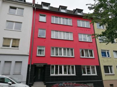 3,5-Zimmwohnung mit Balkon in zentralster Lage!