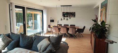 Modernisiertes Einfamilienhaus mit Garage in Gäufelden