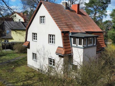 Großes Familienhaus aus den 30er Jahren in ruhiger Lage - Mehrgenerationen Wohnen möglich
