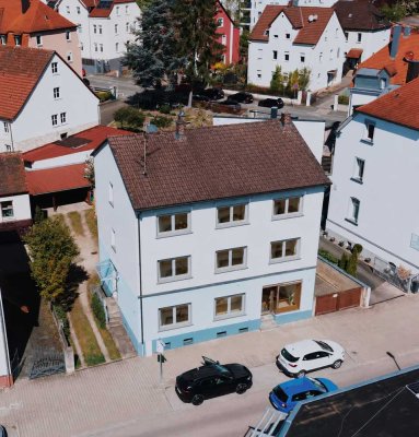 Mehrfamilienhaus mit Potential und Geschichte