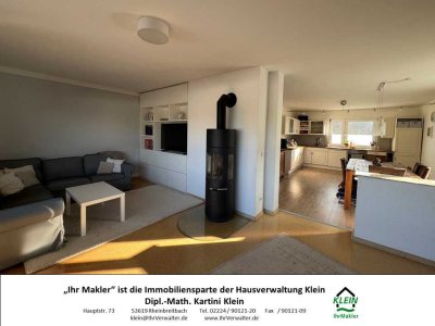 Besonders helle 4-Zimmer-Wohnung mit hochwertiger Ausstattung