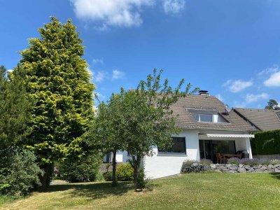 Miete/ Mietkauf 4-Zimmer-Einfamilienhaus mit luxuriöser Innenausstattung und EBK in Emmelshausen