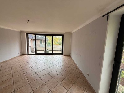 Helle, renovierte 3-Zimmer-Whg. mit Balkon & EBK – 92 m² in Meerbusch (1. Etage)