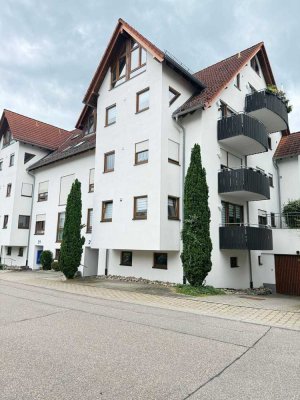 Helle 2-Zimmer-Wohnung mit Balkon in ruhiger Lage