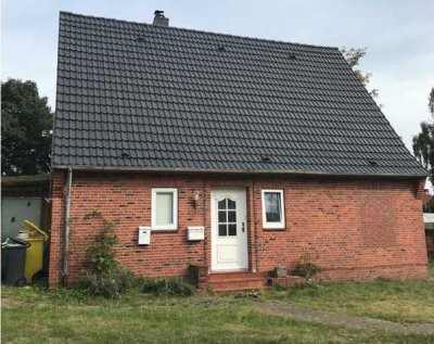 Bredstedt - Zentrales Grundstück mit vermietetem Doppelhaus