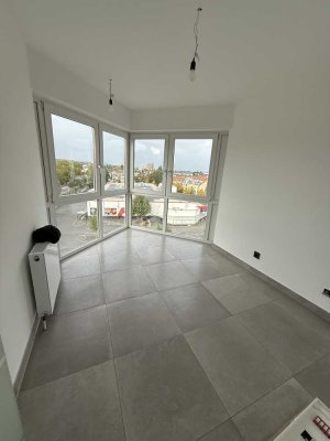 Helle renovierte 3 Zimmer Wohnung in Brühl