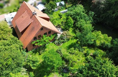 Ein-/Zweifamilienhaus (sep. Wohnung)Traumgarten Großfamilie Mehrgenerationen Tiere Wohnen + Arbeiten