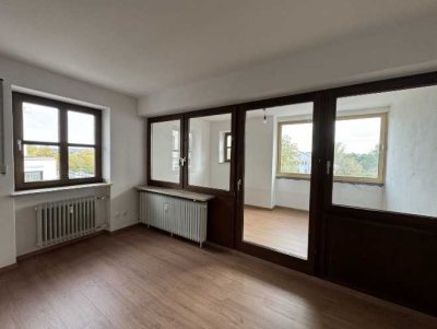Exklusive, neuwertige 2-Zimmer-Wohnung mit Einbauküche in Eggenfelden