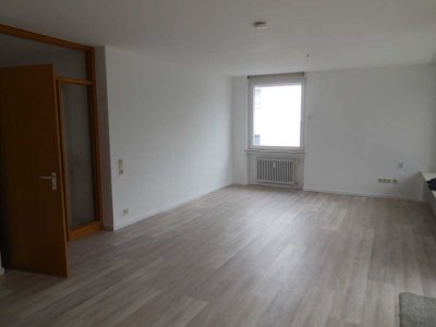Moderne 4-Zimmer Wohnung mit Stellplatz in Detmold