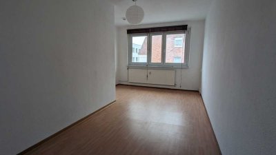 WG-geeignet: Gepflegte 3-Zimmer-Wohnung im Zentrum Greifswalds