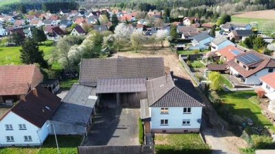Geräumiges 8-Zimmer-Farmerhaus in Reifenberg