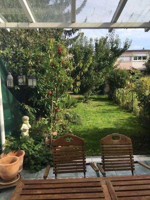 Charmantes Reihenmittelhaus in Praunheim mit Garten