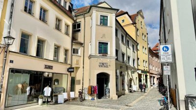 Historisches Einzeldenkmal in Bestlage von Regensburg!