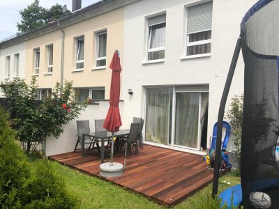 Attraktives 6-Zimmer-Reihenendhaus mit gehobener Innenausstattung und EBK in Idstein