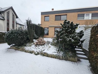 Möbliertes 4-Zimmer Einfamilienhaus mit Garage in Berlin-Tegel Nähe Wald und See