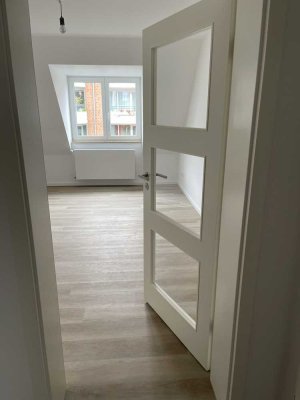 Erstbezug nach Sanierung: Elegantes Apartement im angesagten Stadtteil Pempelfort