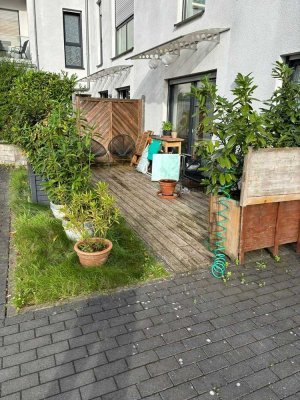 Stilvolle 3-Raum-EG-Wohnung mit gehobener Innenausstattung mit Terrasse und EBK in Darmstadt