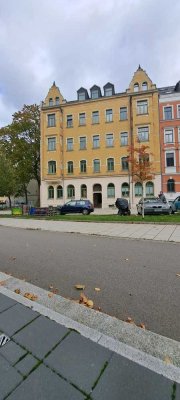 Freundliche universitätsnahe 2-Raum-Wohnung in Chemnitz-Bernsdorf mit Einbauküche und großen Balkon