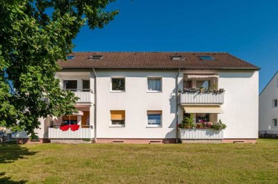 Moderne 3-Zimmer-Wohnung mit EBK und Balkon!
