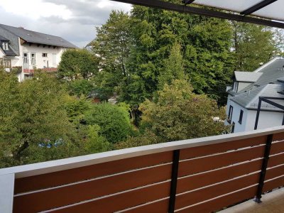 Ffm-Eschersheimer Landstraße / Weißer Stein, 4 Zimmer, Küche, 2 Bäder, 2 Balkone
