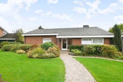 Attraktiver Bungalow mit Einliegerwohnung auf traumhaftem Grundstück!
