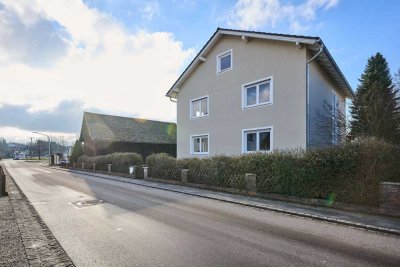 Großzügiges Anwesen mit Pferdehaltung – Modernisiertes Haus, Hof & vielseitige Scheune