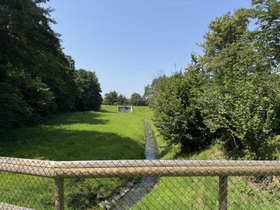 Großzügige 4- Zimmer- Eigentumswohnung mit Garage in bevorzugter Panoramawohnlage