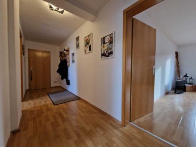 großzügige 2-Zimmerwohnung in zentraler lage von Döbeln, EBK gegen Zuzahlung möglich.