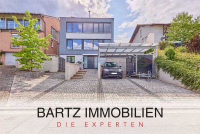Raum für Träume – modernes Refugium mit Pool, Dachterrasse & traumhaftem Panorama