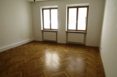 Attraktive 2-Zimmer-Wohnung zur Miete in Landshut-Altstadt