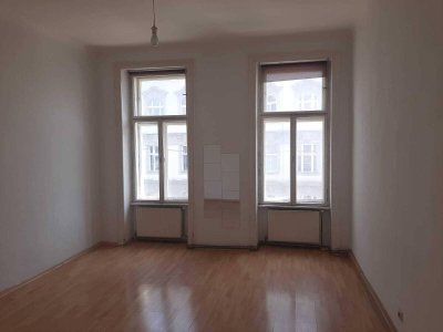 U3-Zippererstreße/ WG-Eignung! Unbefristete 60 m2 Altbaumiete, 2 getrennte Zimmer, Fliesenbad, Gesamtmiete 699,--