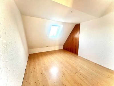 � Bochum-Laer: Helle 2,5-Zimmer-WBS-Wohnung mit Balkon �