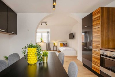 Helle 2-Zimmer-Dachgeschosswohnung mit Charme - ideale Kapitalanlage