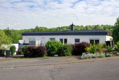 Schöne Wohnung mit Weitblick schöner Lage von Trier-Ruwer
mit viel Grün