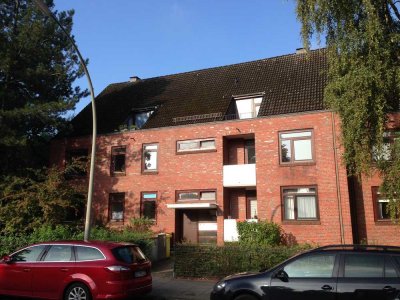 2-Zimmer Dachgeschosswohnung mit zwei Balkonen in Hamburg-Hausbruch