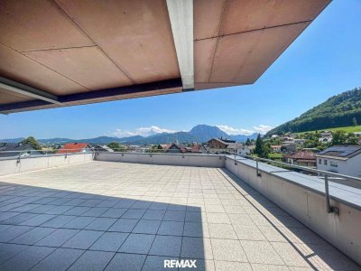 Großzügige Dachgeschoss-Wohnung mit toller Terrasse in Pinsdorf