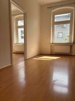 Charmante 2 - Zimmer- Altbauwohnung in Pempelfort